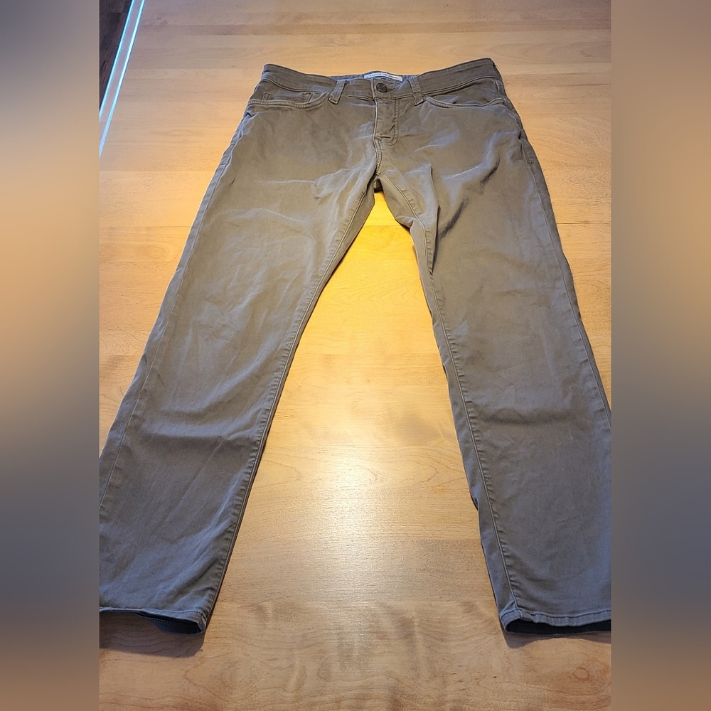 green mavi pants